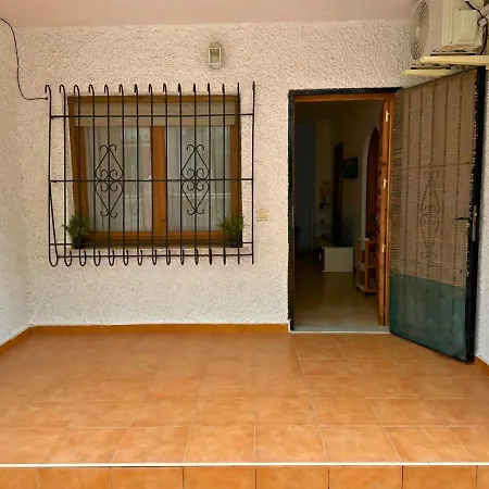 Apartamento Naufragos Con Terraza Torrevieja