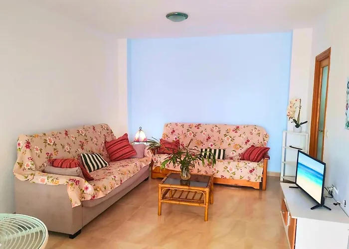 Naufragos: Con Terraza Τορεβιέχα