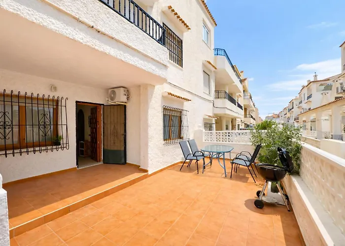 Naufragos Con Terraza Torrevieja