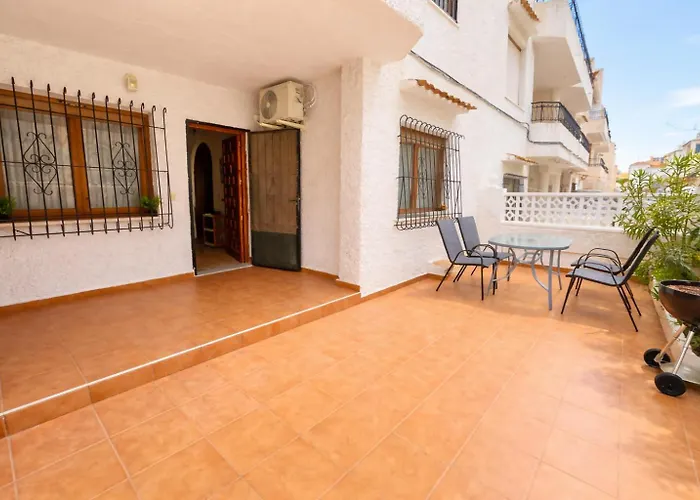 Naufragos Con Terraza * Torrevieja